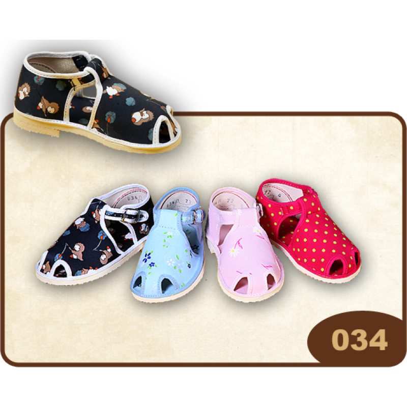 034 - dětský sandálek