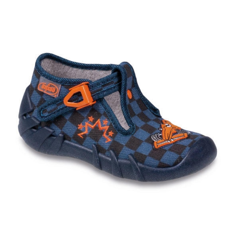 110P221 18 - chlap.bačkůrky na přezku, formule