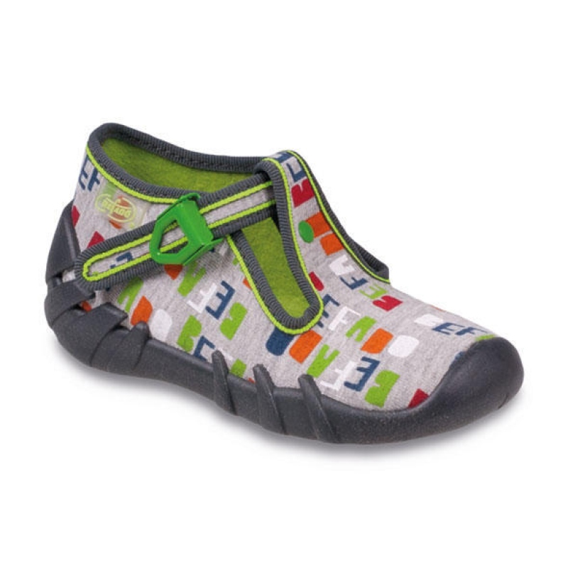 110P225 18 - chlap.bačkůrky na přezku, písmenka