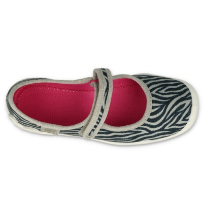 114Y492 - dívčí balerínky Befado ZEBRA