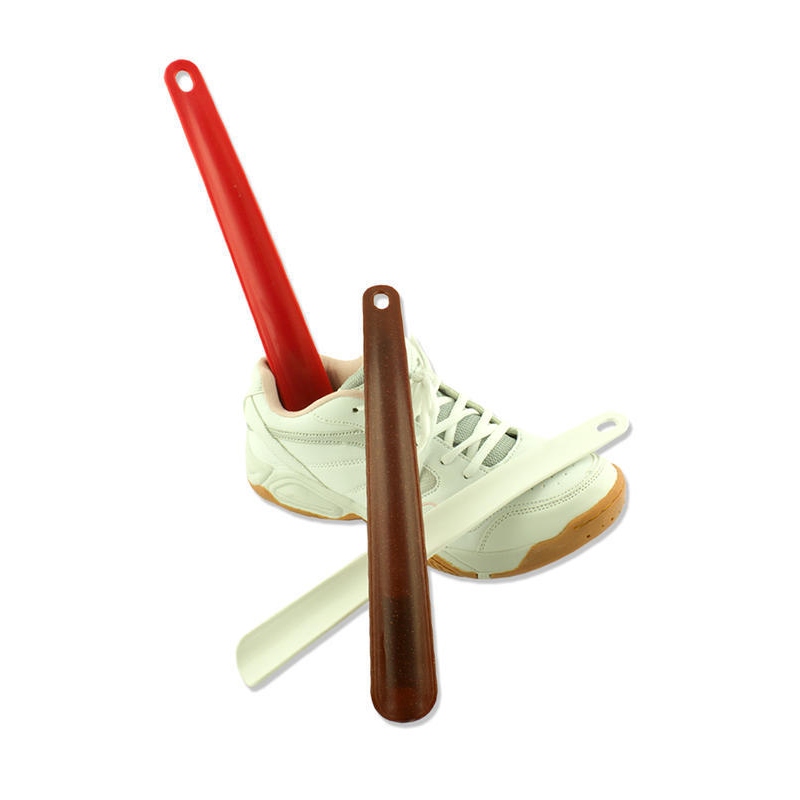 OBOUVACÍ LŽÍCE PLASTOVÁ (30 cm)